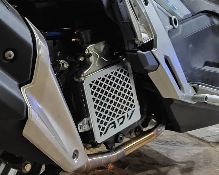 Cover Radiator Custom Untuk Honda ADV 150, Biar Radiator Aman 