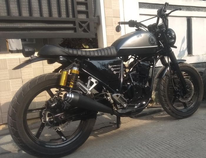 Yamaha Scorpio custom dengan harga terjangkau bergaya Scrambler besutan Karat Garage