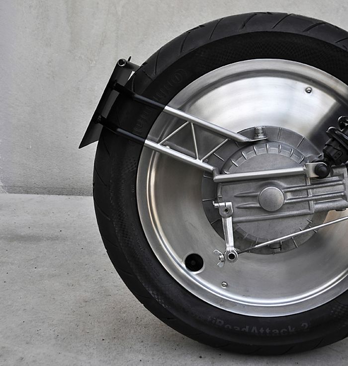 Roda belakang jadi daya tarik utamanya