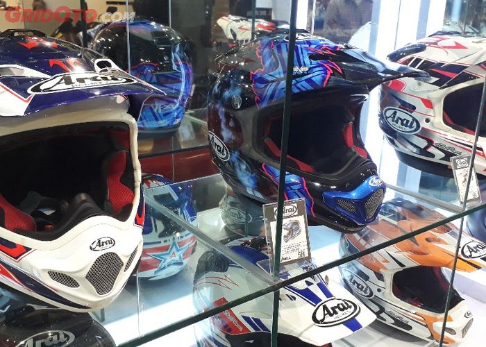 Helm arai cheap trail
