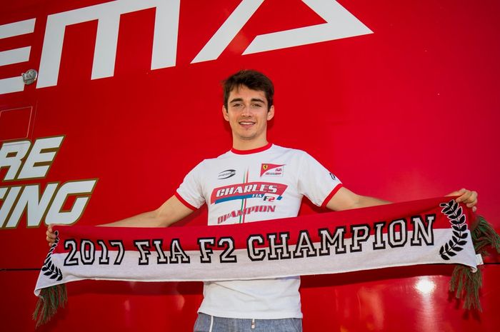 memiliki modal juara F3 2016 dan F2 2017, Charles Leclerc melangkah ke balap F1 di 2018