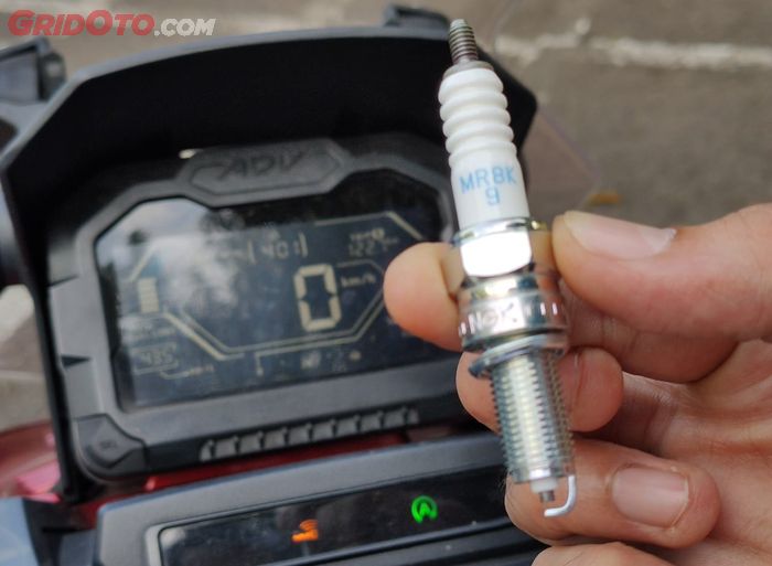 Busi Honda ADV150 dan Honda PCX 150 pakai kode MR8K-9