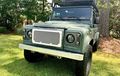 Restomod Land Rover Defender Pasang Tenda di Atap Cocok Buat Camping