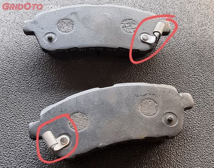 Plat indikator ketebalan kampas rem 