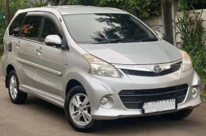 Toyota Avanza Veloz Bekas