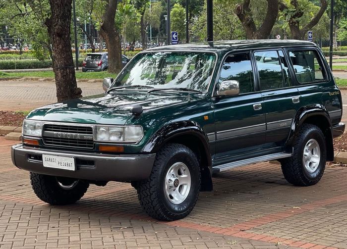 Toyota Land Cruiser VX-R 1997 bernama Rojali