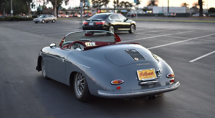 Tampilan belakang Porsche 356A Speedsters