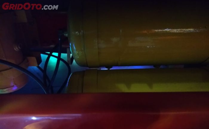 Kompresor yang ada di truk Canter Avenger