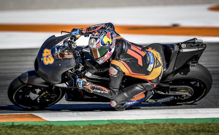 Jack Miller coba Desmosedici