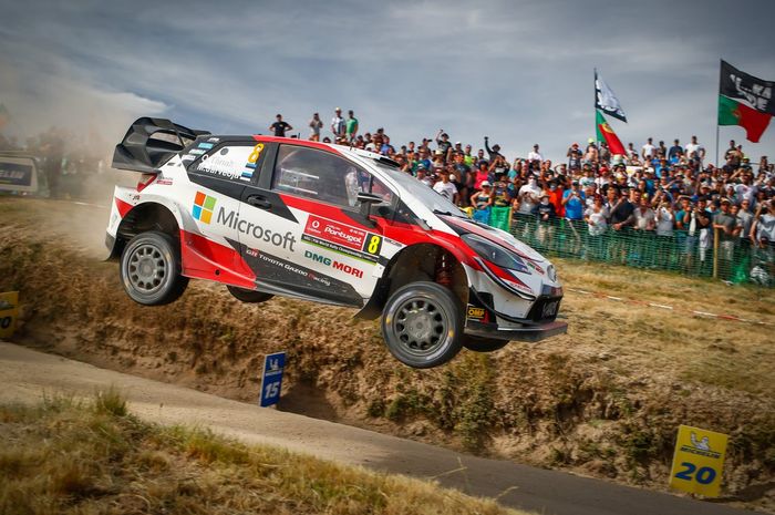 Aksi Ott Tanak di tahapan terakhir (SS20) reli Portugal