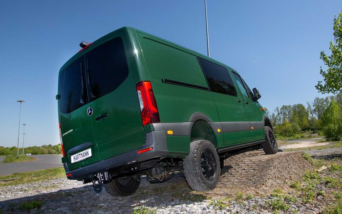 Paket modifikasi off-road untuk Mercedes-Benz Sprinter