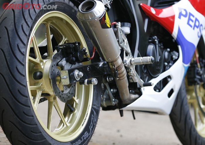 Repaint Pelek Biar Terlihat Mewah