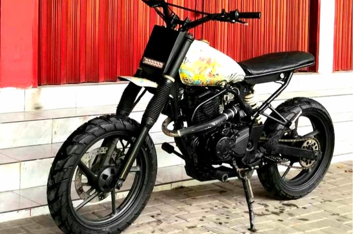 Yamaha Byson tampil kece disulap ala flat tracker