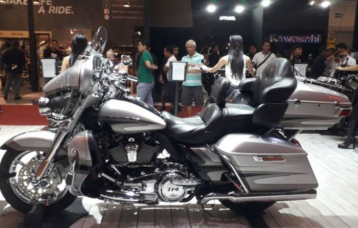 Harley Davidson CVO Limited yang dipamerkan pada gelaran GIIAS 2018.(Kompas.com/Alsadad Rudi)