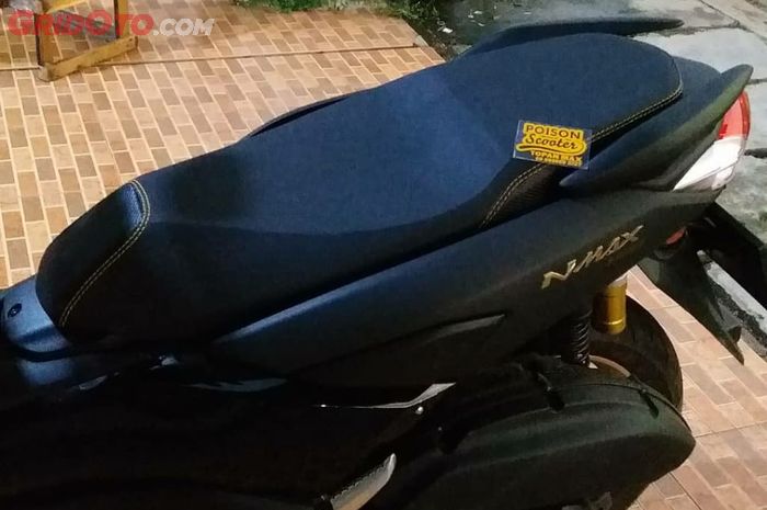 Solusi Enggak Jinjit Balet Pasang Jok Papras Di All New Nmax Harga Rp 900 Ribu Gridoto Com