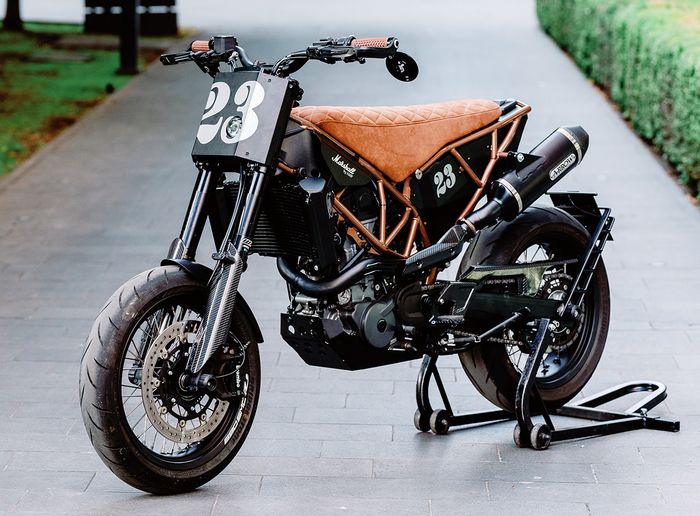 KTM 690 SMC R Supermoto, Tampilan Lebih Estetis, Bodibodi Serba Baru