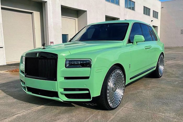 Modifikasi Rolls-Royce Cullinan milik desainer pakaian, Shane Justin