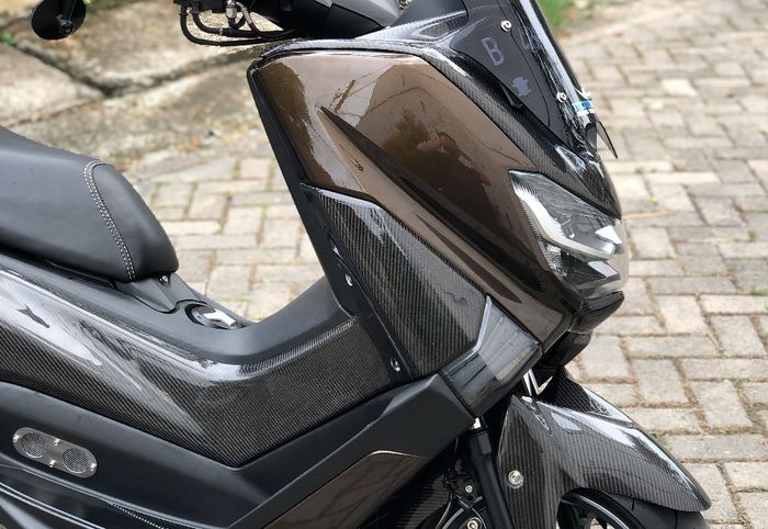 Bodi Yamaha NMAX repaint coklat plus karbon kevlar