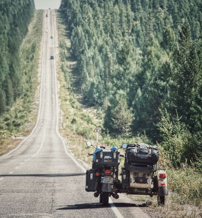 Siberian Roads di Rusia