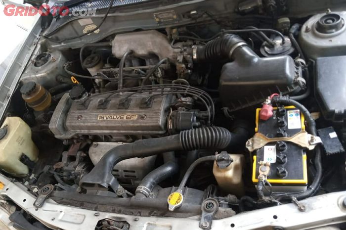 Ilustrasi mesin mobil bekas