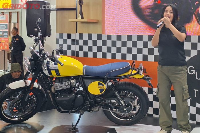 Komentar Sabina Sameh, Perempuan Indonesia Pertama yang riding Royal Enfield Bear 650