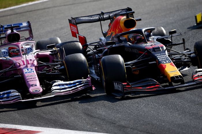Sergio Perez saat bersaing dengan Max Verstappen di F1 Italia 2020, tahun depan jadi rekan setim?