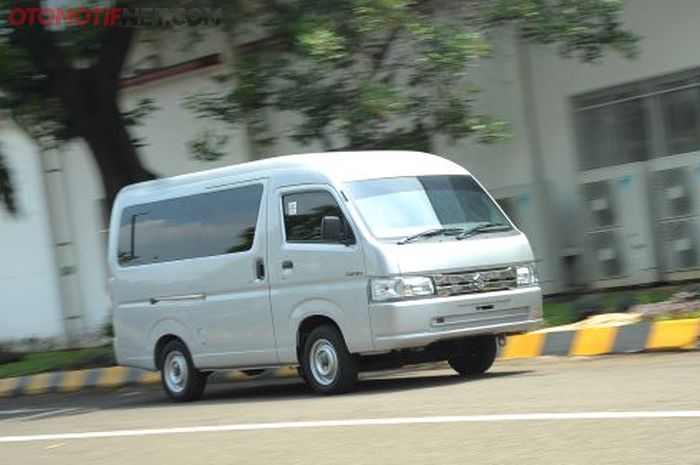 Suzuki New Carry Minibus saat dijajal oleh tim Otomotifnet.com, 2021