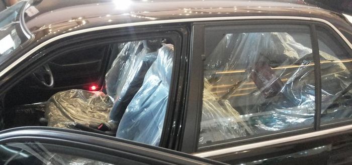 Jok Honda Accord Maestro 1991 milik Aulia Rahman yang masih terbungkus plastik diler