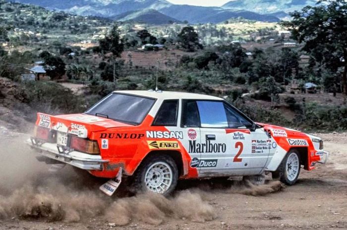 Shekhar Mehta di Reli Safari 1984 mengendarai mobil Nissan 240 RS Group B