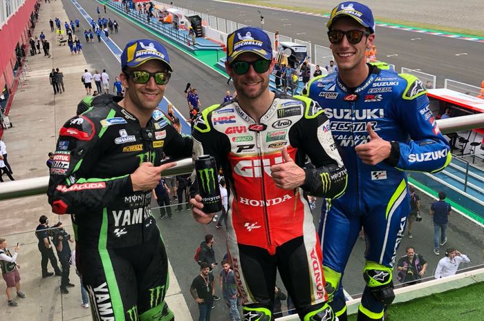 Podium MotoGP Argentina, Cal Crutchlow juaranya (tengah), diikuti Johann Zarco (kiri) dan Alex Rins (kanan)