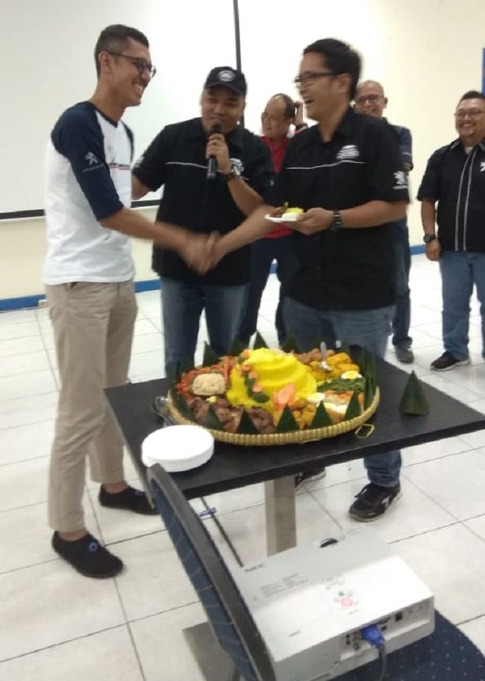 Serah terima jabatan lurah baru Indonesia Peugeot 306 Community
