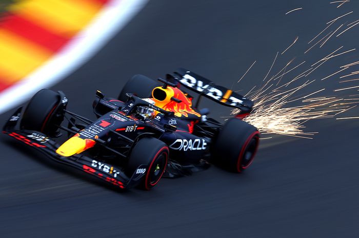 Start dari posisi ke 14, Max Verstappen tunjukkan kelasnya meraih kemenangan untuk tim Red Bull di hasil balap F1 Belgia 2022