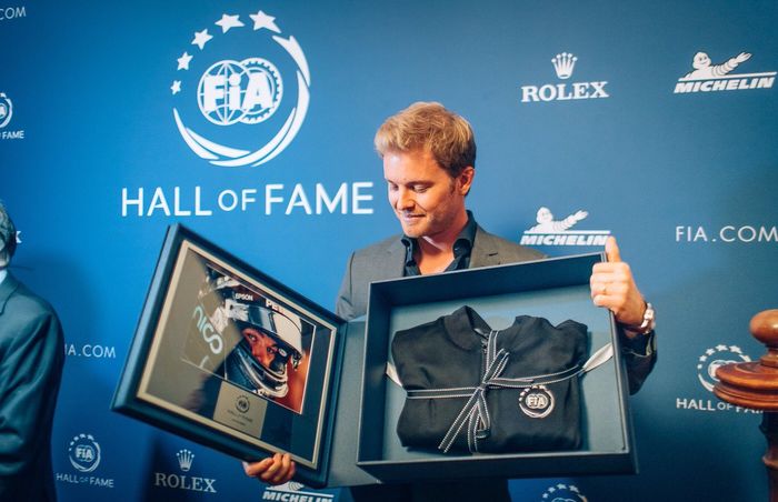Juara dunia F1 2016 Nico Rosberg bilang ini sebagai penghargaan yang besar buat dirinya dan berterima kasih pada Presiden FIA Jean Todt