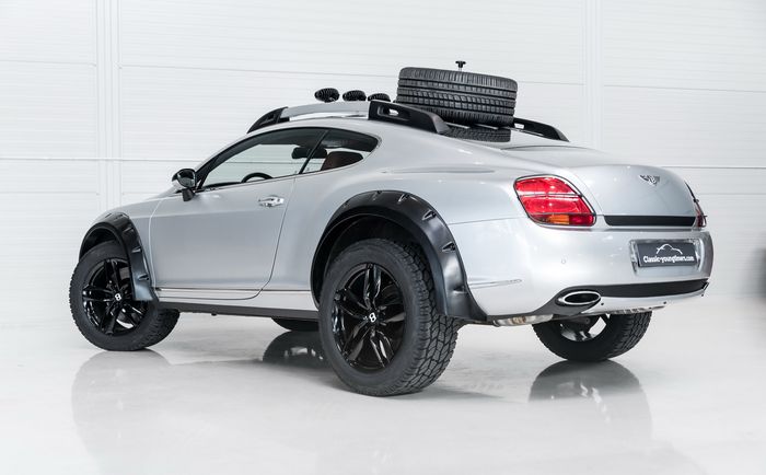 Buritan Bentley Continental GT bergaya Off-Road