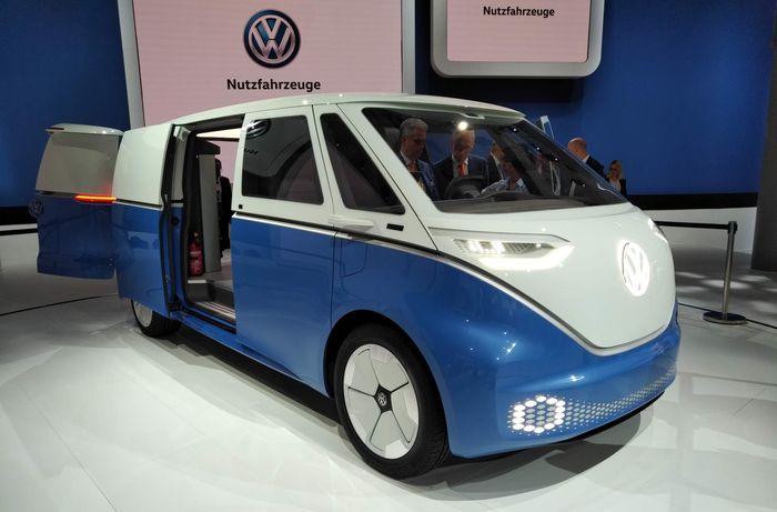 VW Buzz Cargo diperkenalkan di sebuah acara di Amerika Serikat