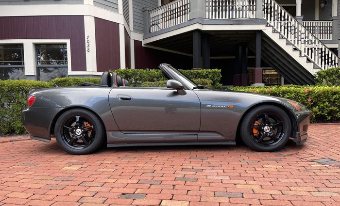 Modifikasi Honda S2000 mendapat upgrade kaki-kaki