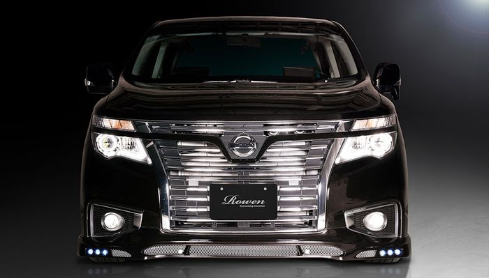 Garnish dengan material krom biar aura mewah makin terpancar