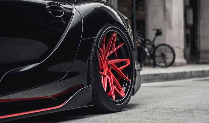 Toyota Supra A90 ditopang suspensi udara 