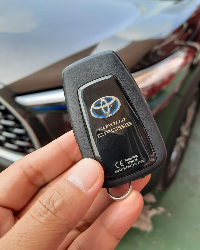 Remote Toyota Corolla Cross Hybrid