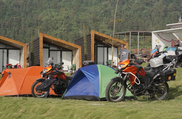 Motocamp cara VOID menikmati keindahan Merbaru 360
