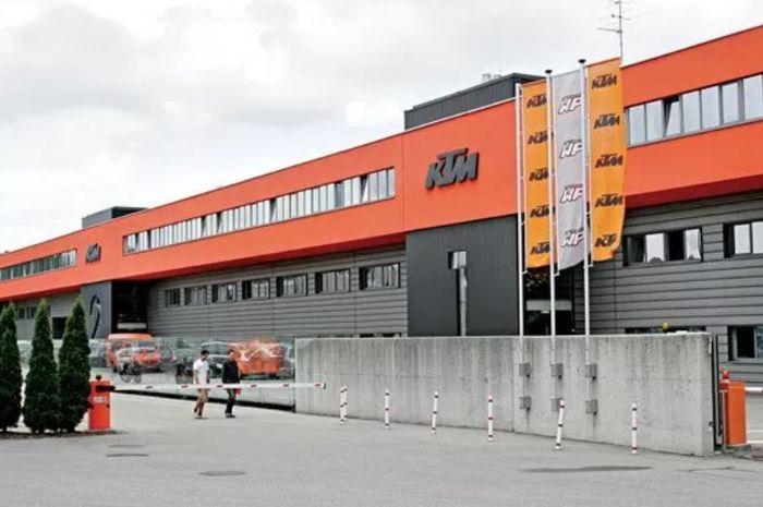 Ilustrasi pabrik KTM