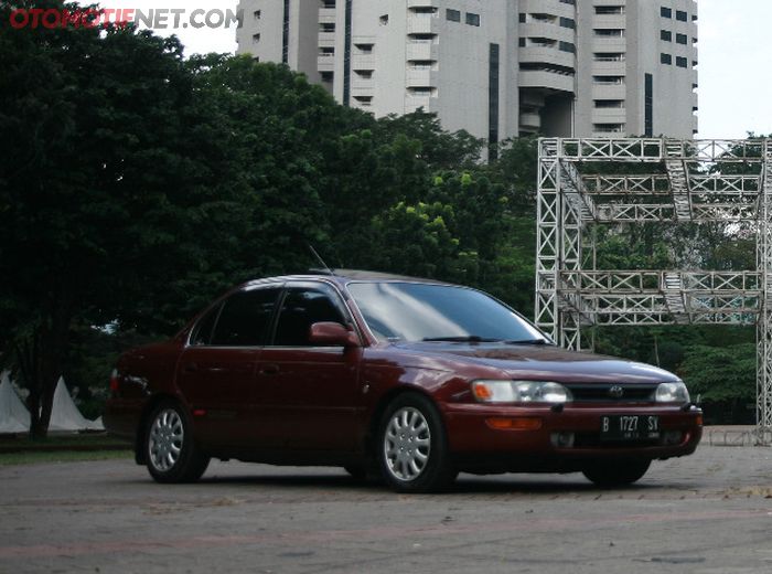 Modifikasi Toyota Great Corolla lansiran 1992