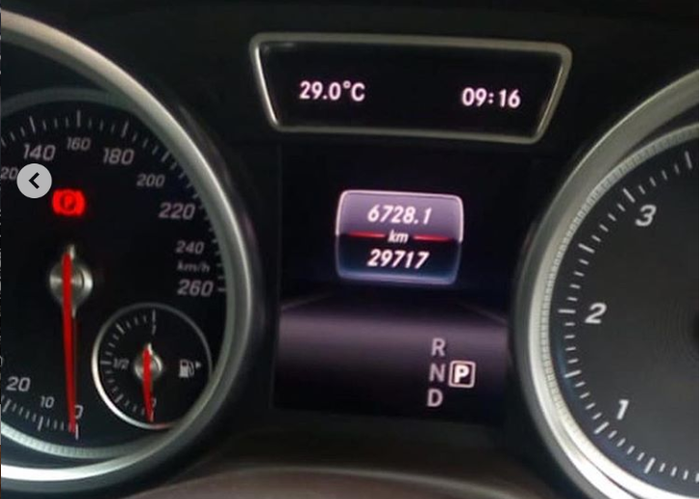 Odometer Mercedez-Benz GLE 250 D yang ditawarkan Jessica Iskandar
