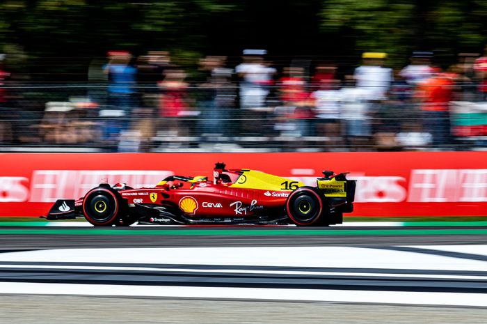 Charles Leclerc raih pole position pada kualifikasi F1 Italia 2022