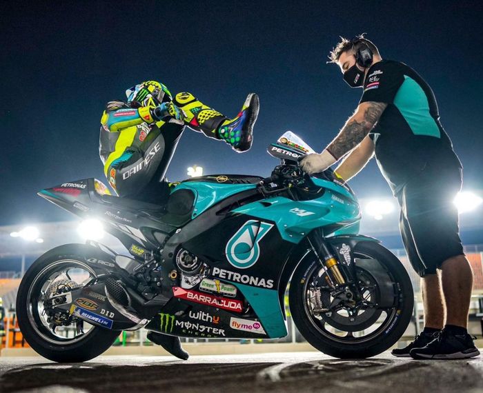 Valentino Rossi bermasalah di ban belakang saat MotoGP Qatar 2021