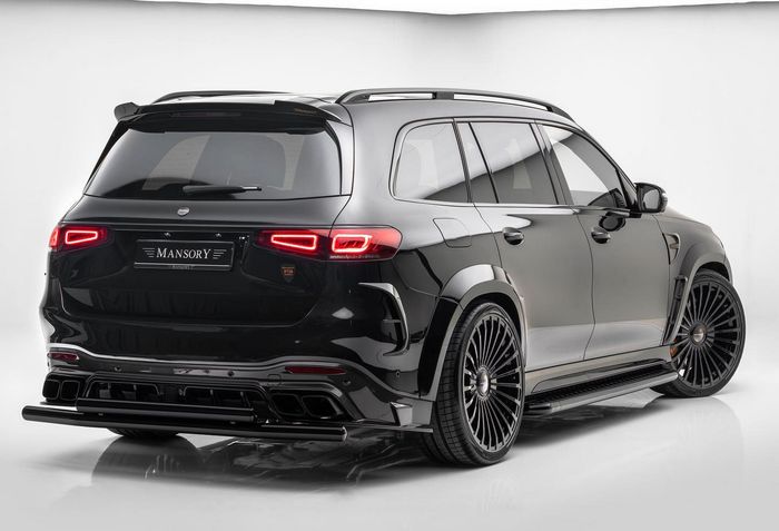 Tampilan belakang modifikasi Mercedes-AMG GLS 63 kena sentuhan Mansory