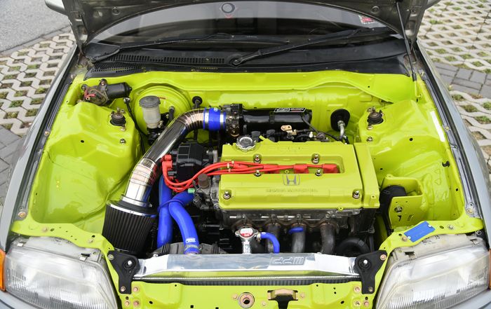 Engine bay dibuat wire tuck