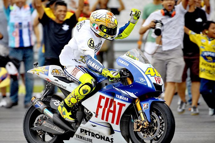 Momen Valentino Rossi merayakan gelar ke-9 di MotoGP