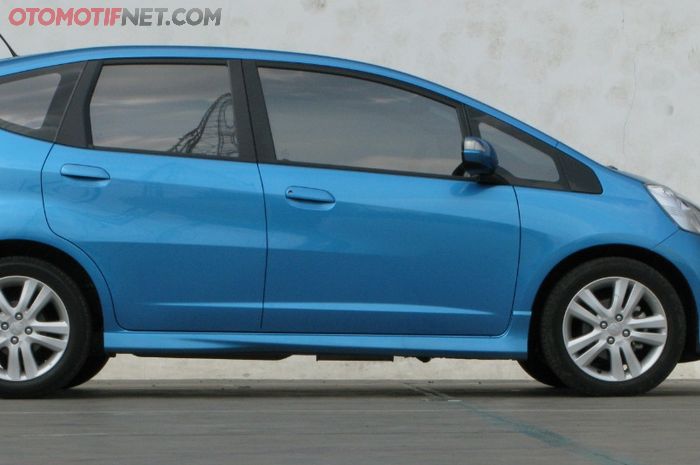 Body Samping Honda Jazz GE8 AT 2008