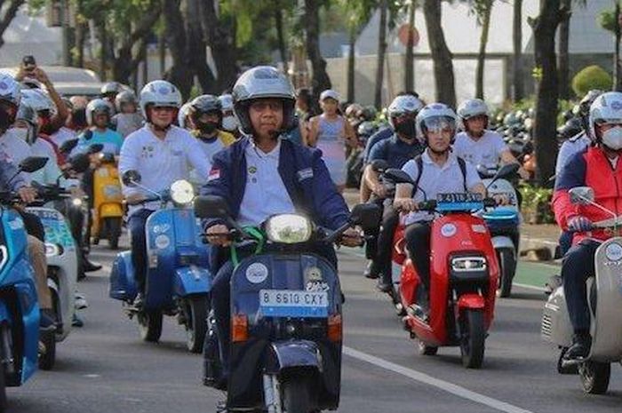 PJ Gubernur DKI Jakarta Heru Budi Hartono akan pakai mobil dan motor listrik untuk kendaraan dinas.